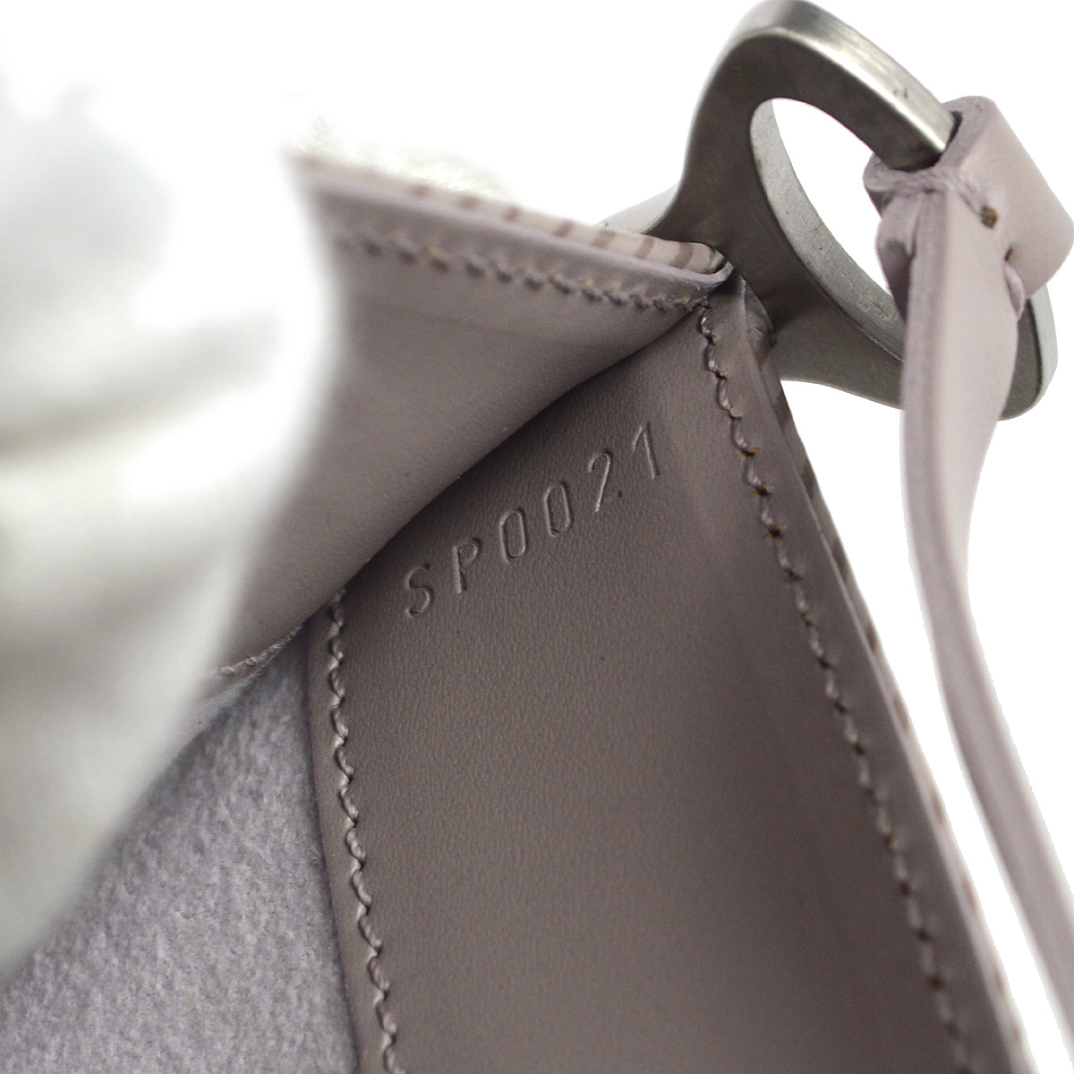 Louis Vuitton 2001 Pochette Demi-lune Epi Purple M5262B