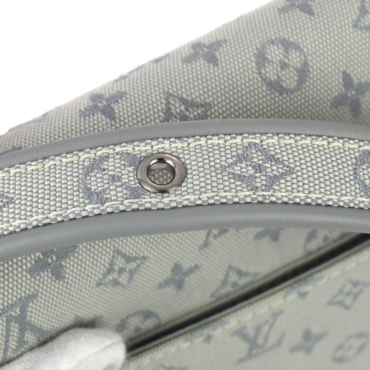 Louis Vuitton 2002 Gray Conte De Fees M tte Shoulder Bag M92279