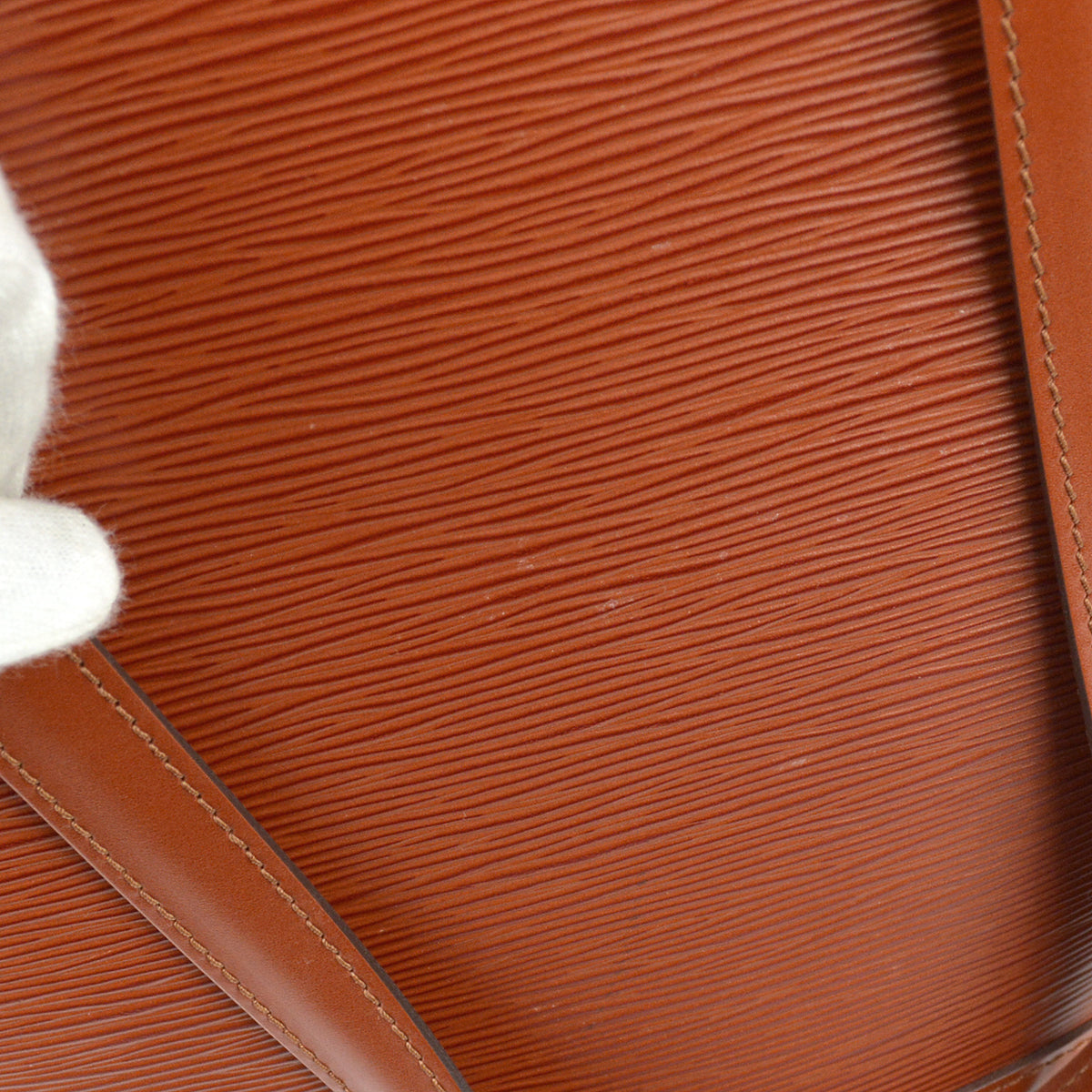 Louis Vuitton 1995 Brown Epi Saint Jacques Poignee Long M52333