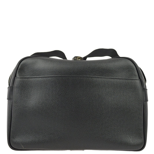 Louis Vuitton 2002 Black Taiga Reporter PM Shoulder Bag M30152