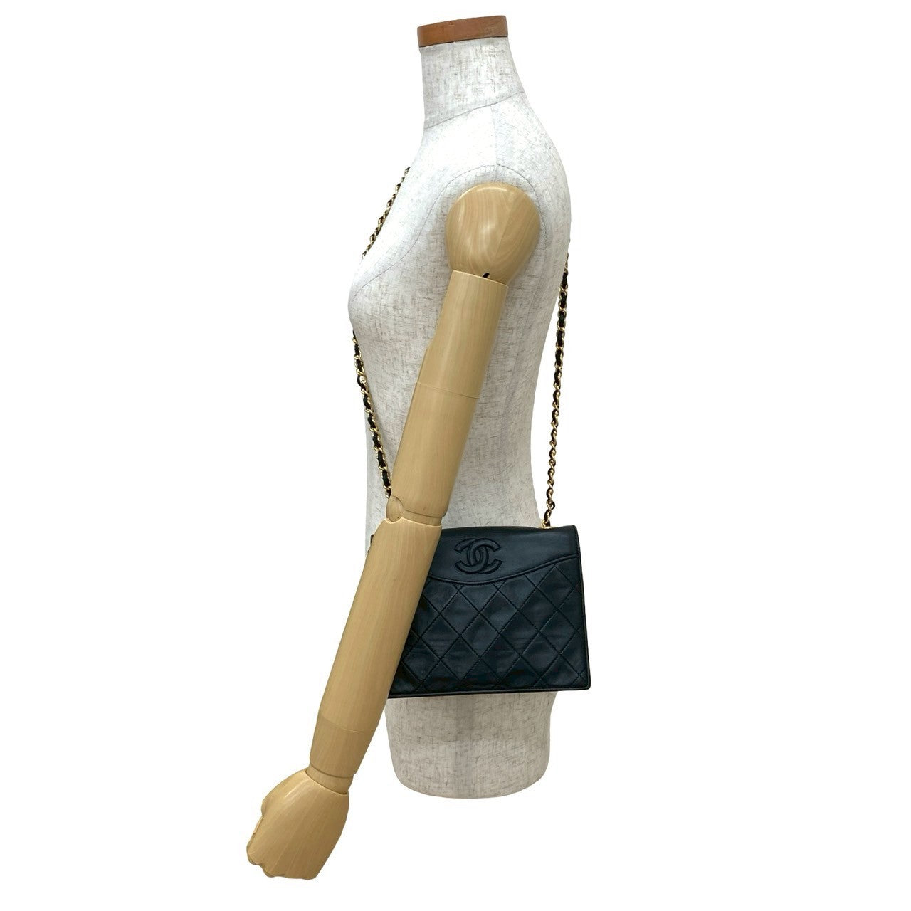 CHANEL Shoulder Bag lambskin black Matrasse