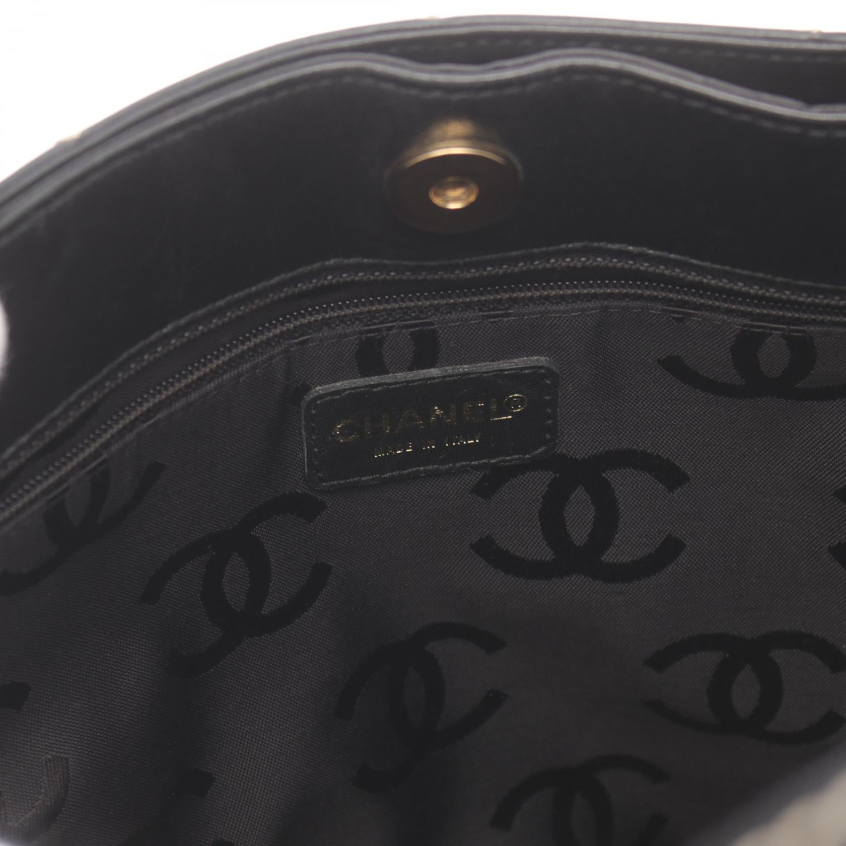 Chanel Tote Bag - EworeBags