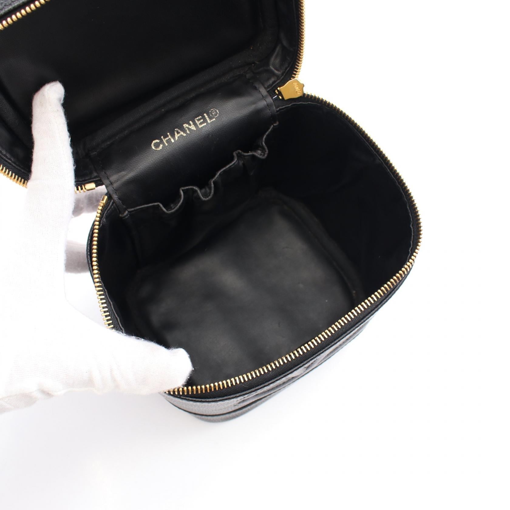 Chanel Handbag - EworeBags