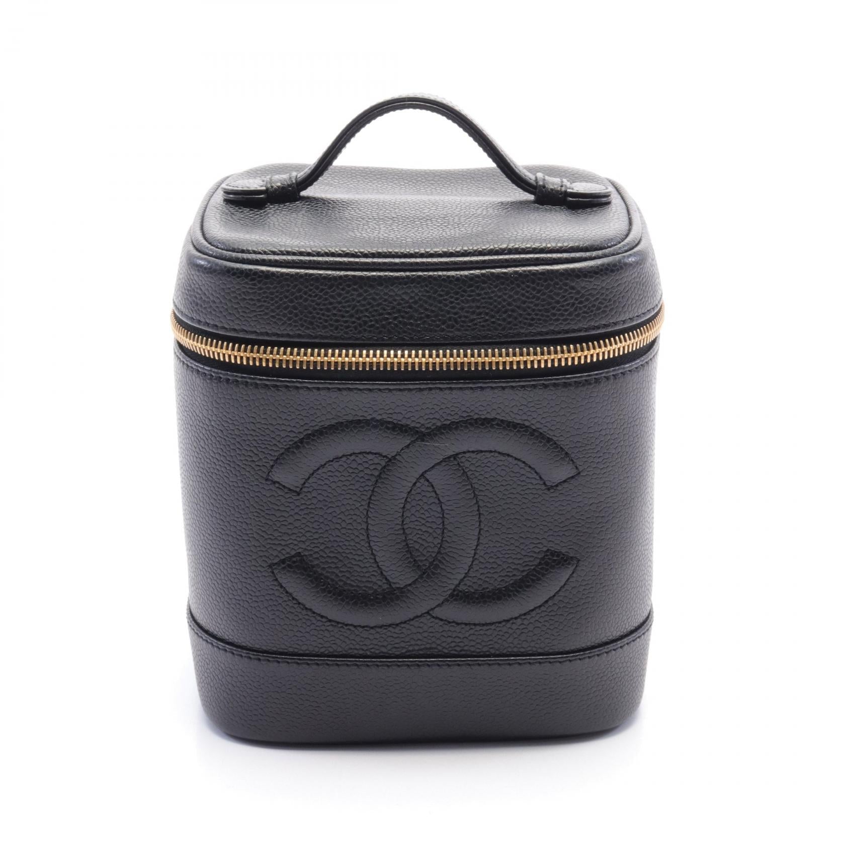 Chanel 40 Handbag - EworeBags