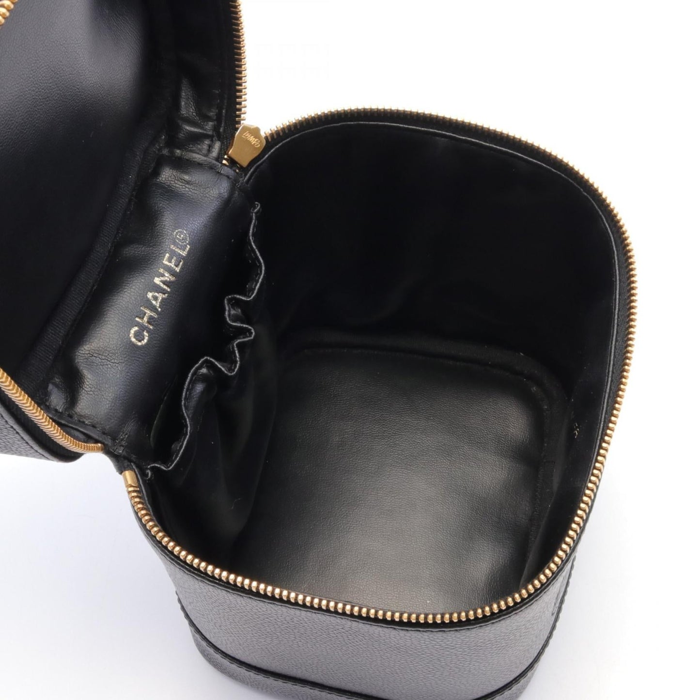 Chanel 40 Handbag - EworeBags