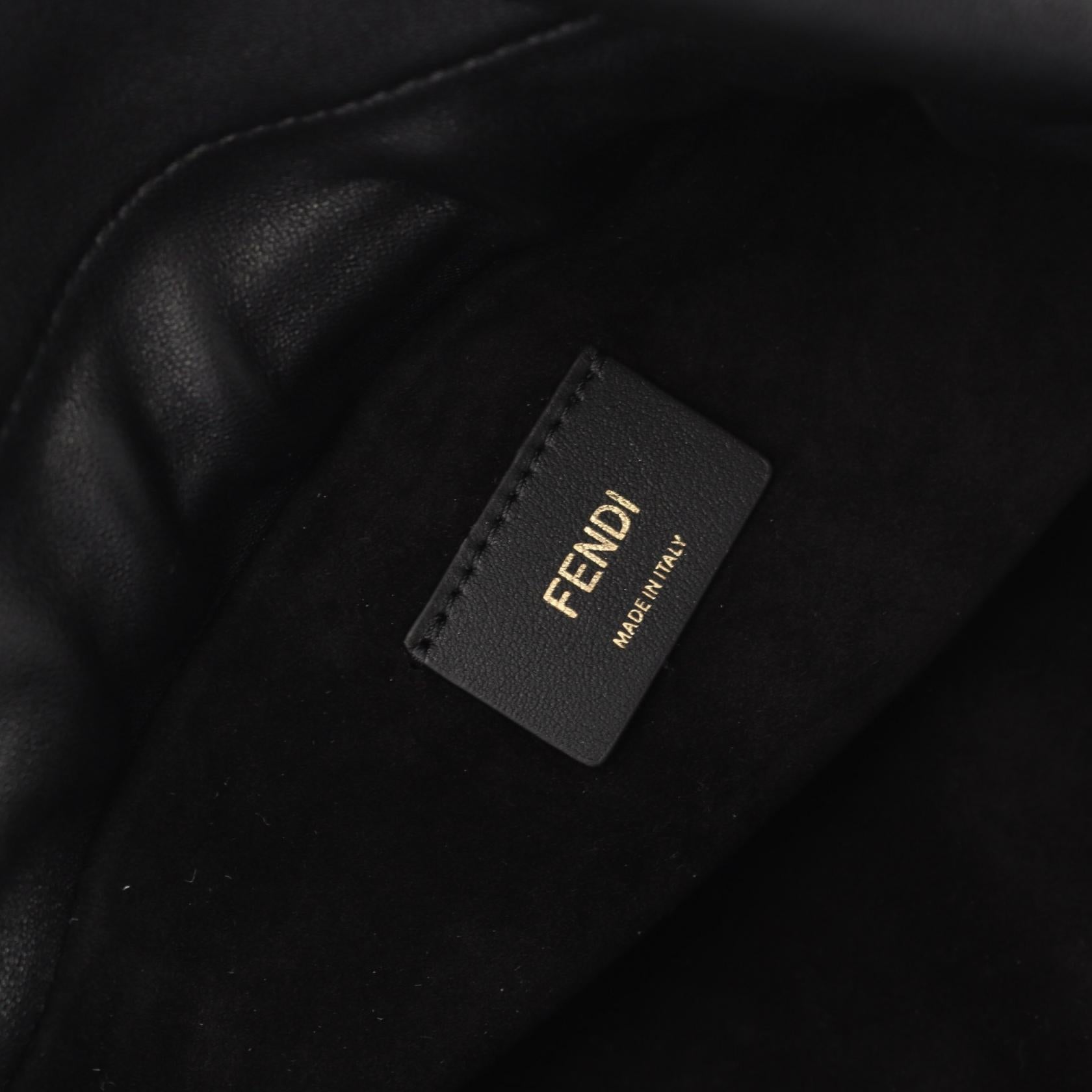 Fendi Mamma Baguette Shoulder Bag - Ewore Bags