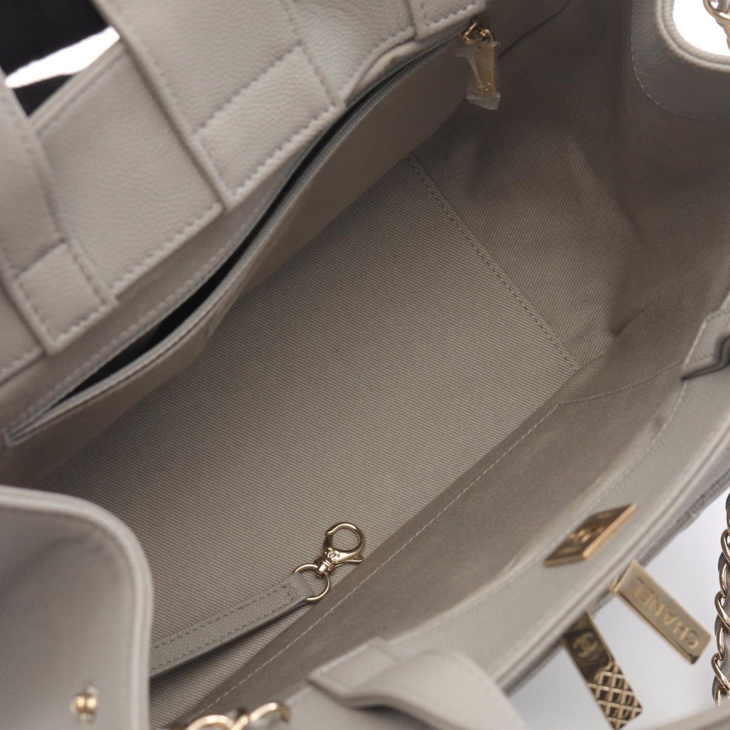 Chanel Business Affinity Calf Shoulder Bag