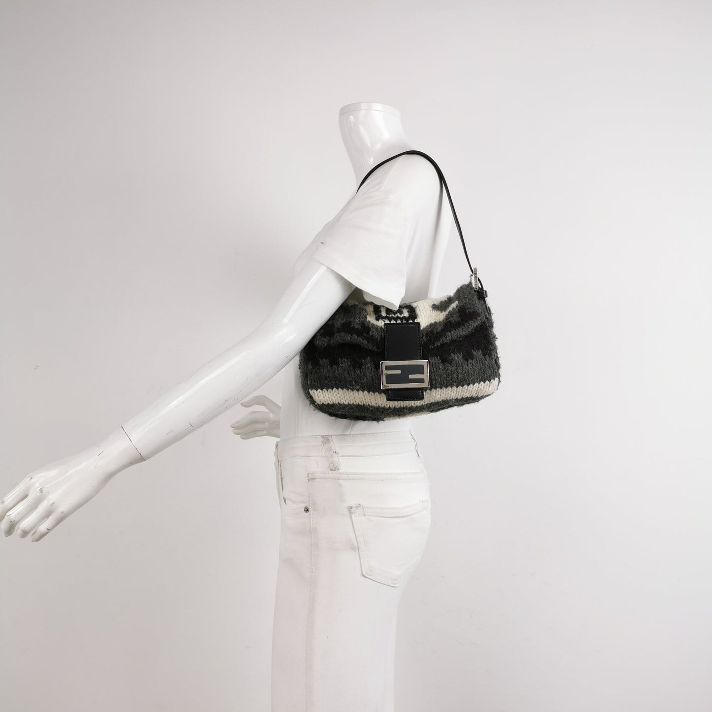 Fendi Baguette Bag Grey and White Wool Knit Shoulder Bag