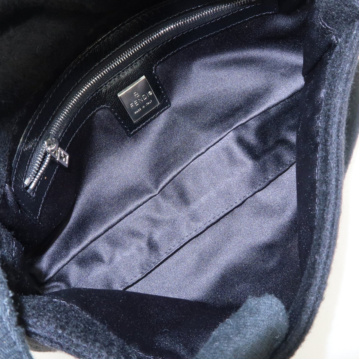 FENDI Mamma Baguette Cashmere Leather Shoulder Bag  Black 26424