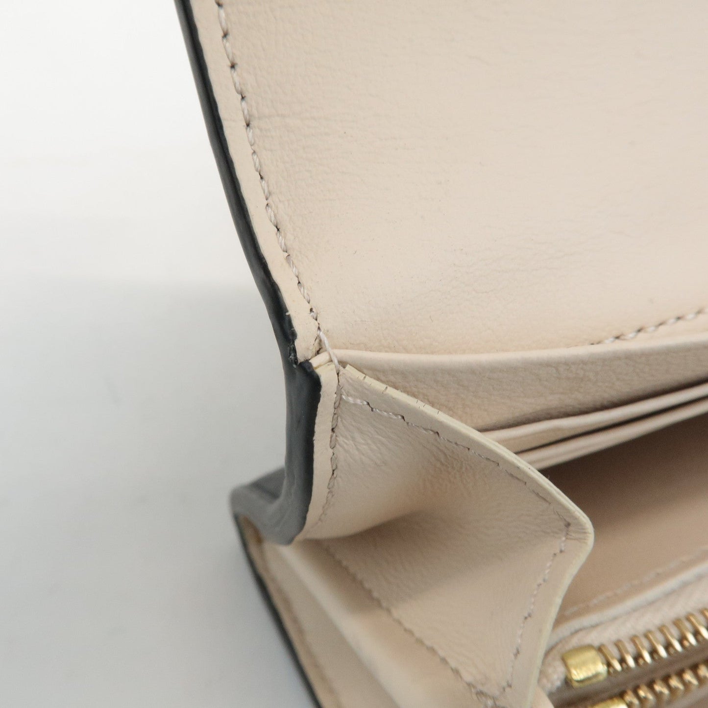 FENDI Leather Peekaboo Bi-fold Long Wallet Black 8M0427