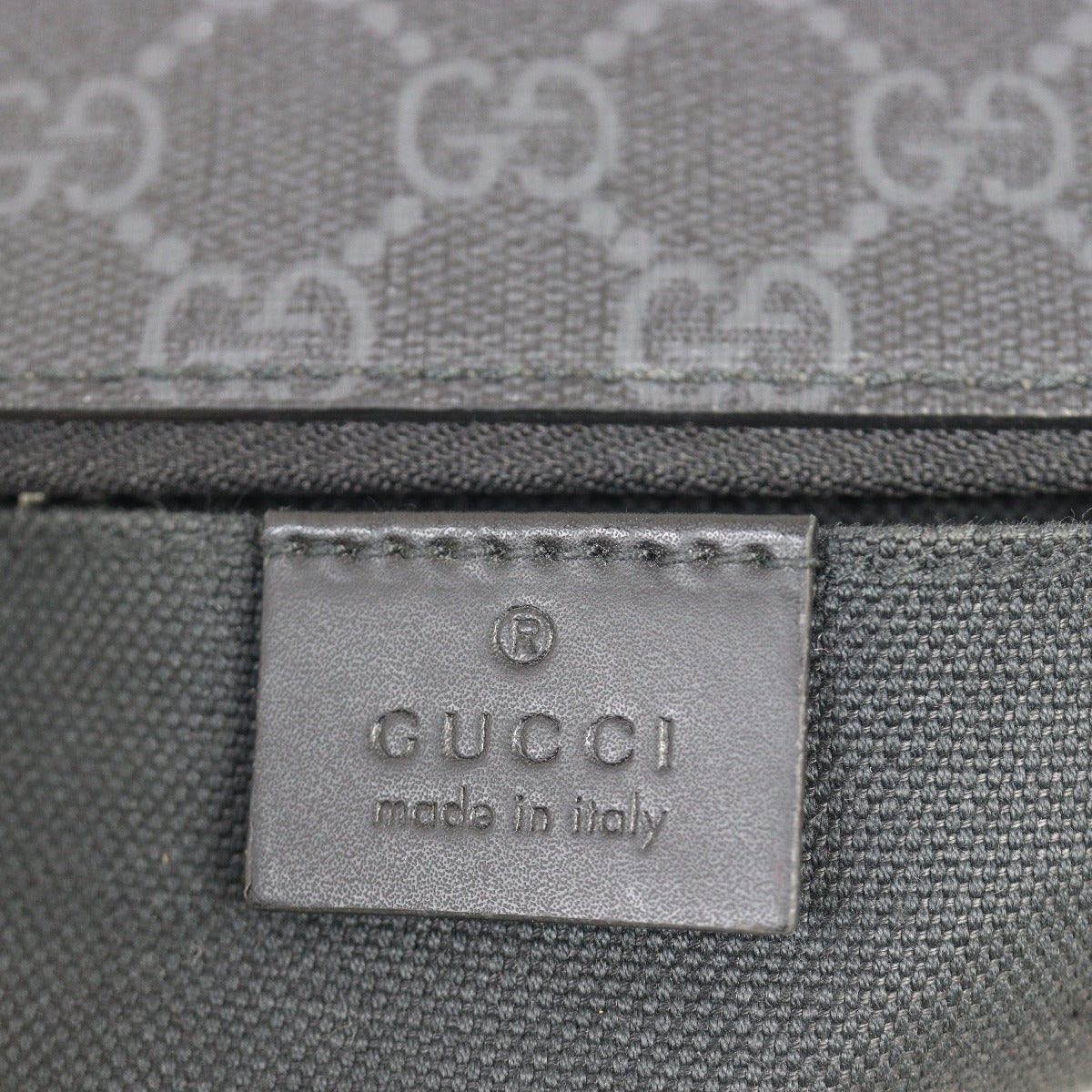 Gucci GG Supreme Messenger Bag Small