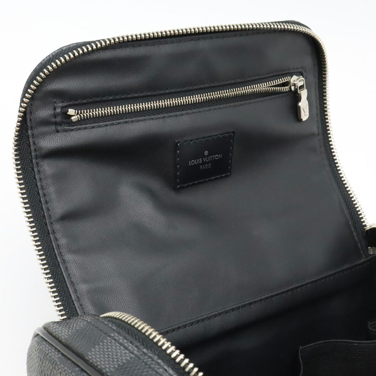 Louis Vuitton Damier Graphite Toiletry Pouch Clutch Bag N47625