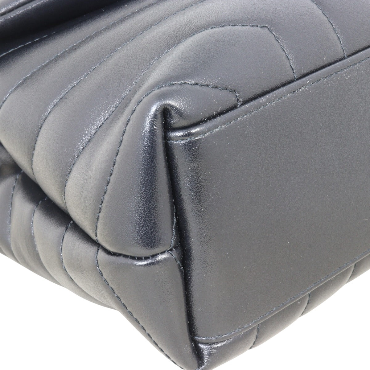 Saint Laurent Loulou Small