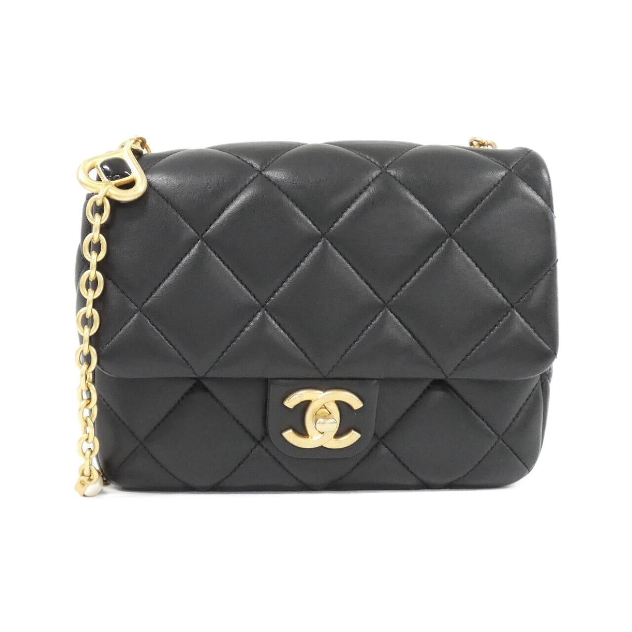 Chanel Lambskin Shoulder Bag