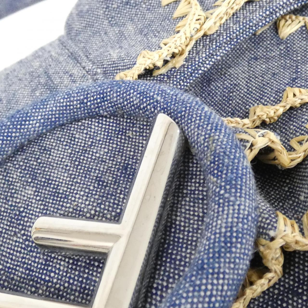 Fendi Baguette Shoulder Bag - Ewore Bags