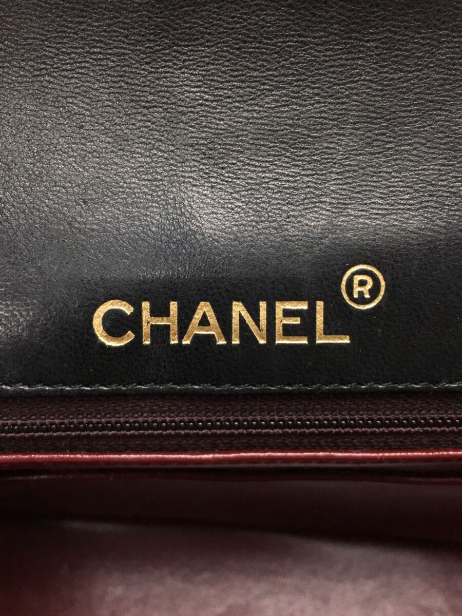 Chanel Lambskin Leather Gold Chain Shoulder Bag