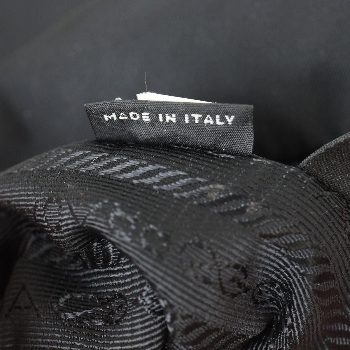 Prada Re-Edition 2005 Tessuto Shoulder Bag