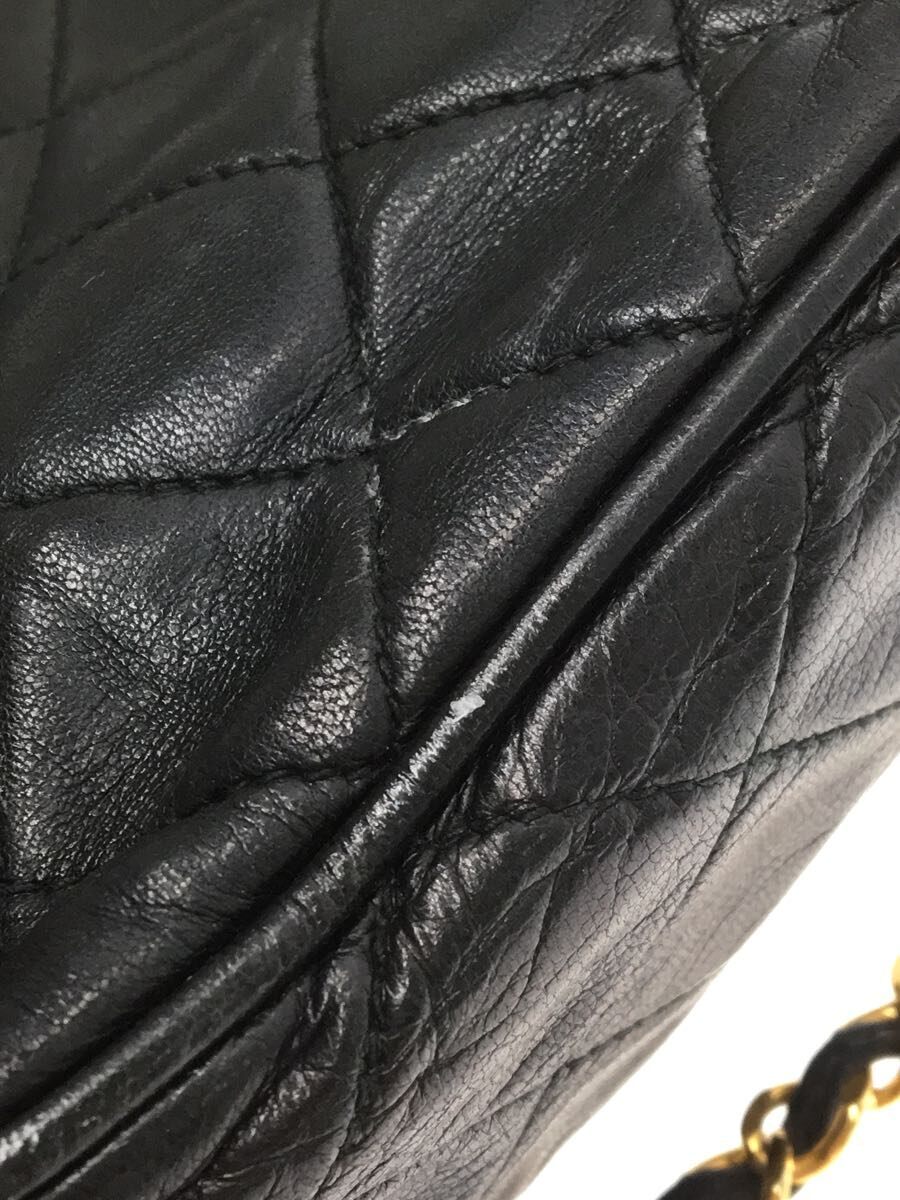 Chanel Matelasse Leather Shoulder Bag