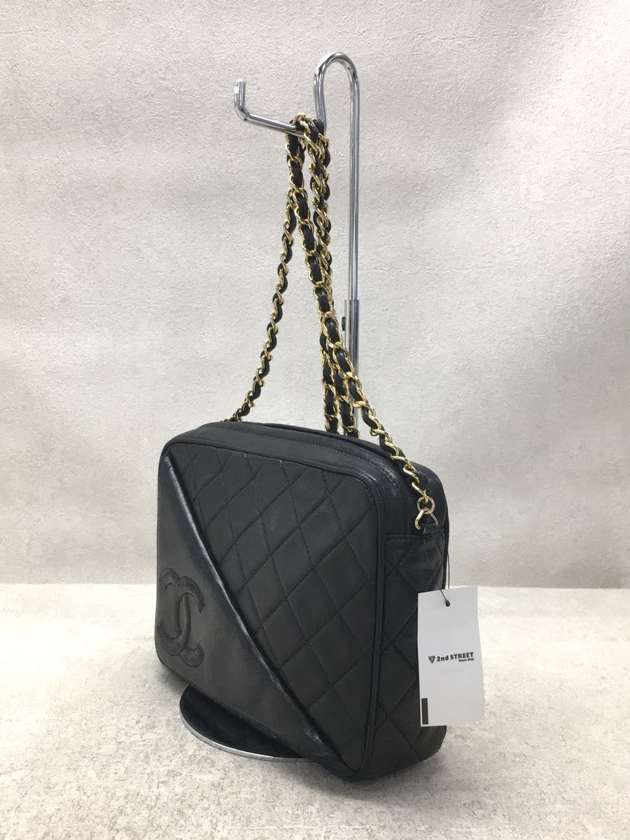Chanel Leather Shoulder Bag