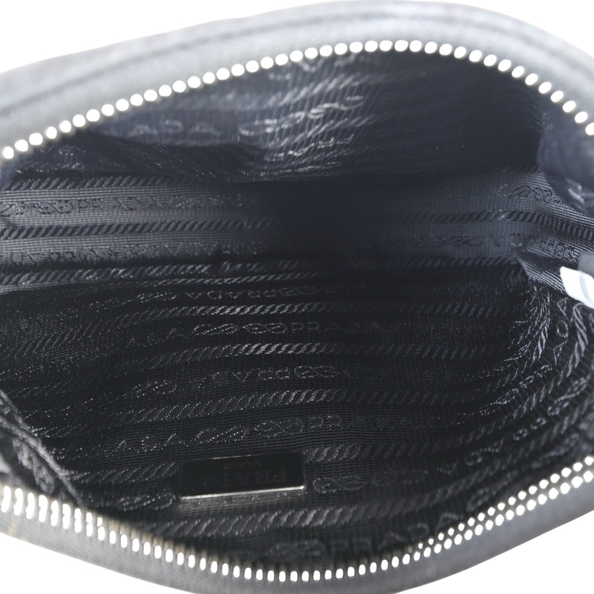 Prada Re-Edition 2005 Tessuto Mini Bag