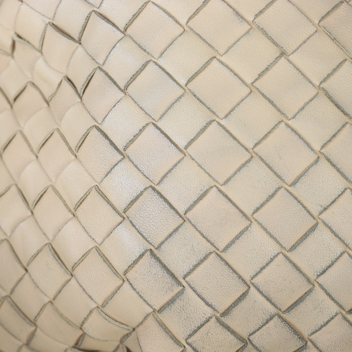 Bottega Veneta Jodie Medium Hand Bag