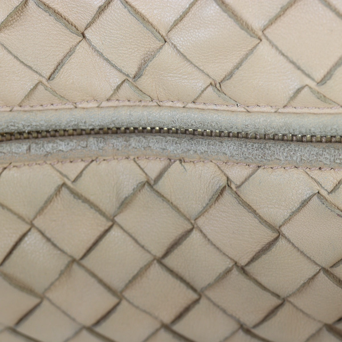 Bottega Veneta Jodie Medium Hand Bag
