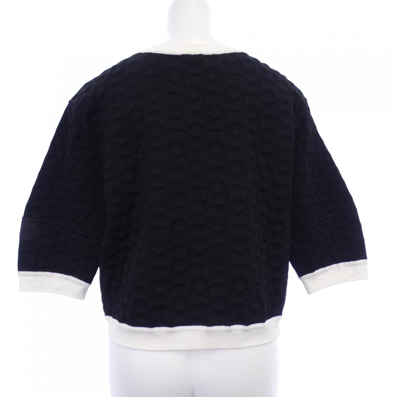 Chanel P46138K05793 Wool Cardigan Handbag