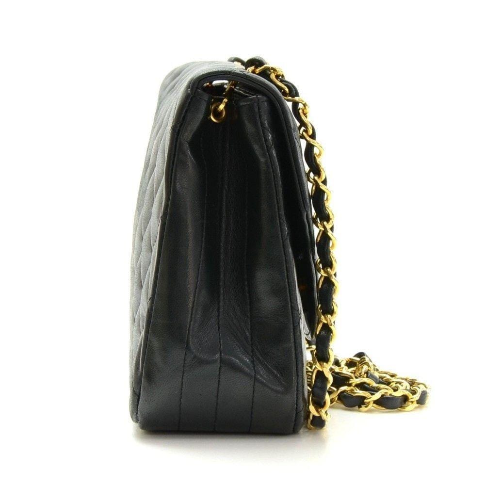 Chanel 9" Black Quilted Leather Shoulder Classic Flap Bag Excellent CC70