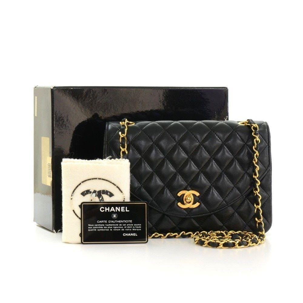 Chanel 9" Black Quilted Leather Shoulder Classic Flap Bag Excellent CC70