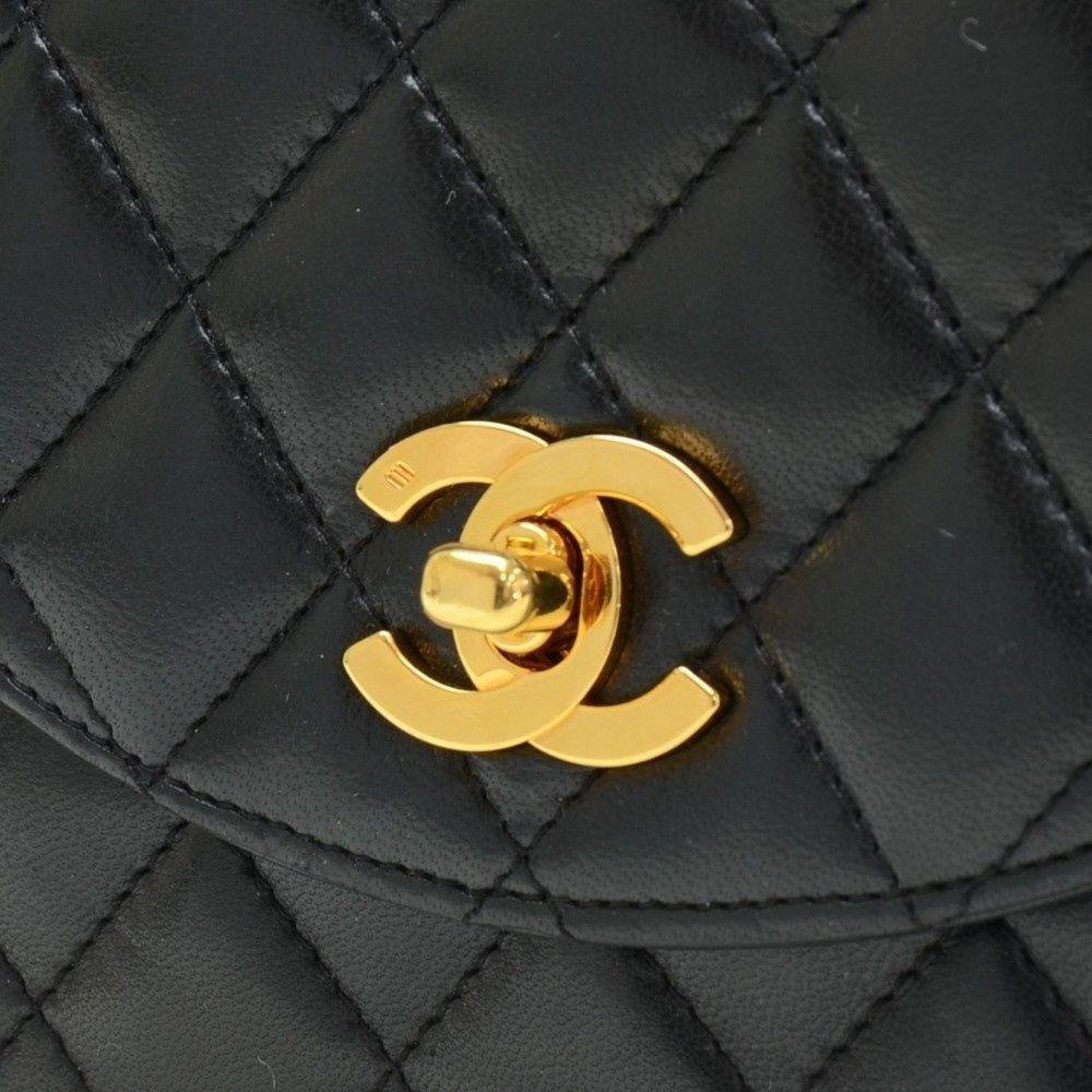 Chanel 9" Black Quilted Leather Shoulder Classic Flap Bag Excellent CC70