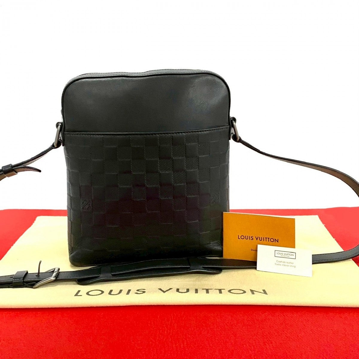 LOUIS VUITTON Shoulder Bag N23355 Damier Anfini Leather black Messenger bag Pochette District mens(Unisex)