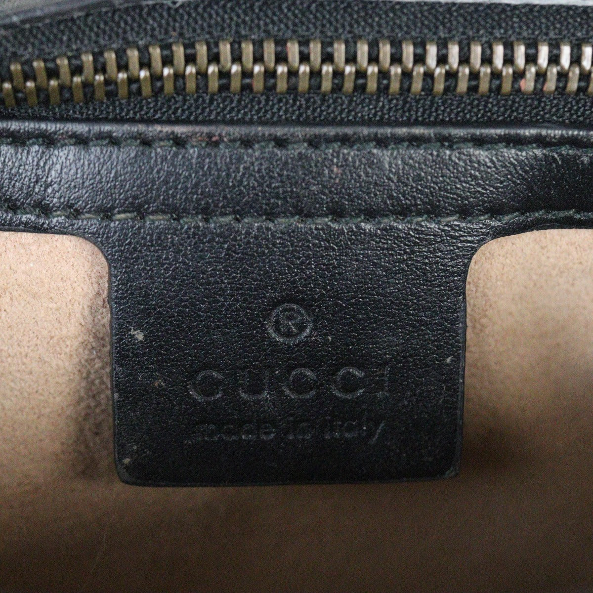 Gucci GG Marmont Matelasse Medium Shoulder Bag