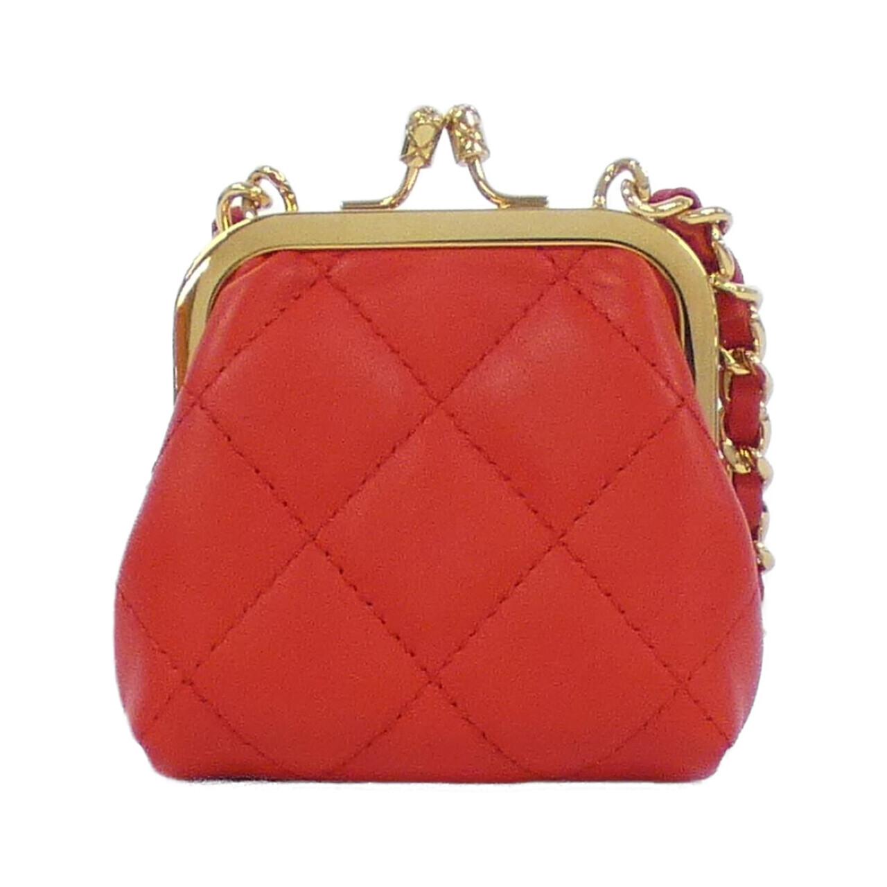 Chanel Lambskin Chain Clutch