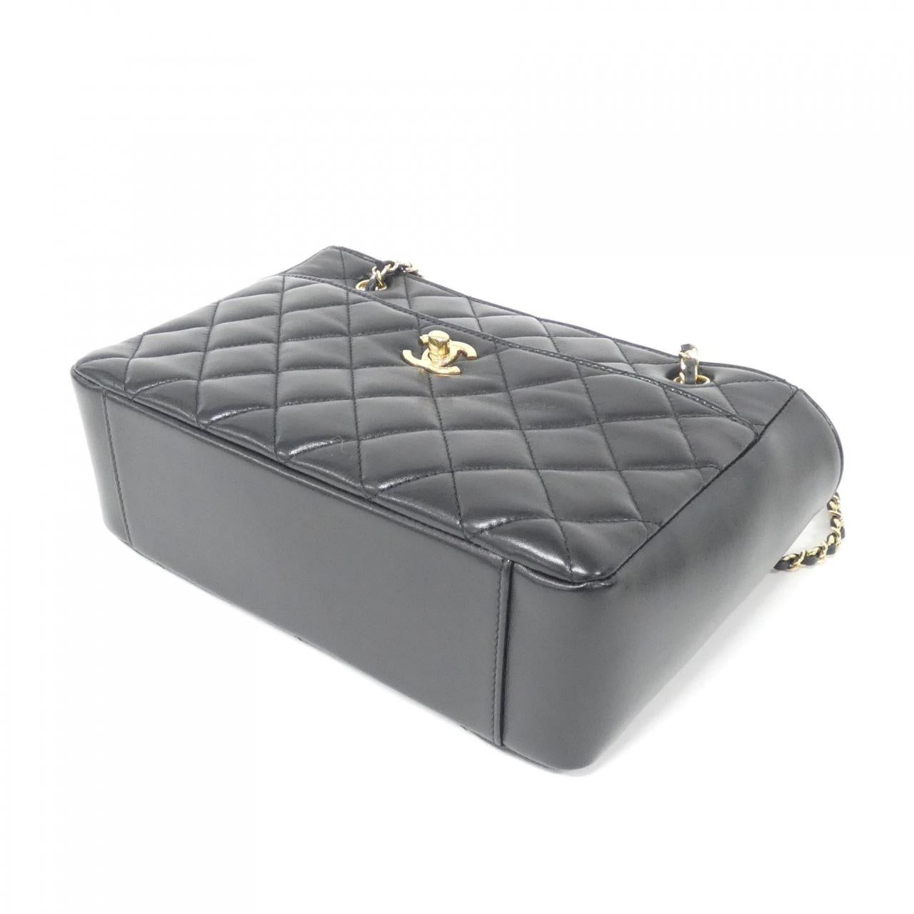 Chanel Lambskin Shoulder Bag