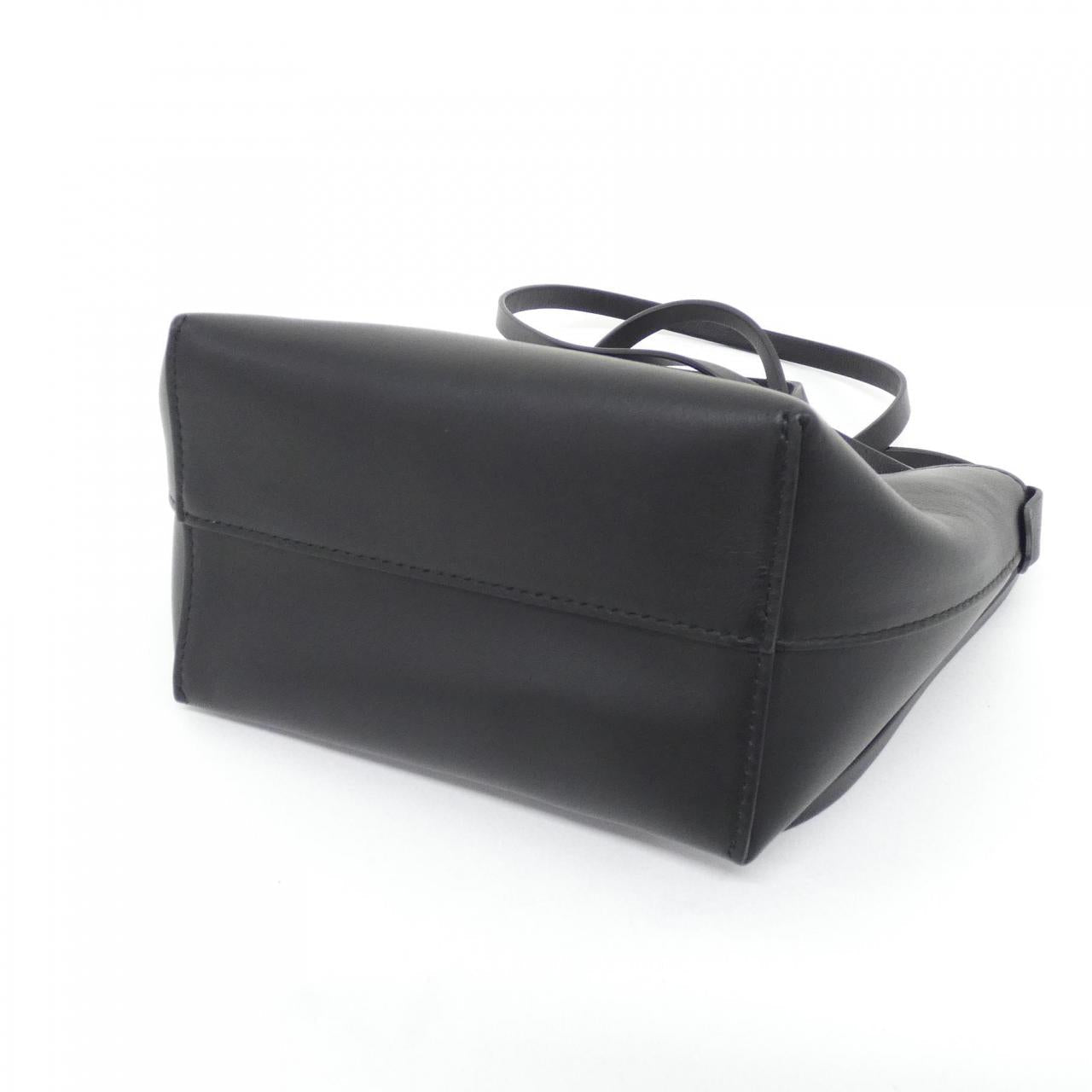 Fendi Roll Shoulder Bag - Ewore Bags