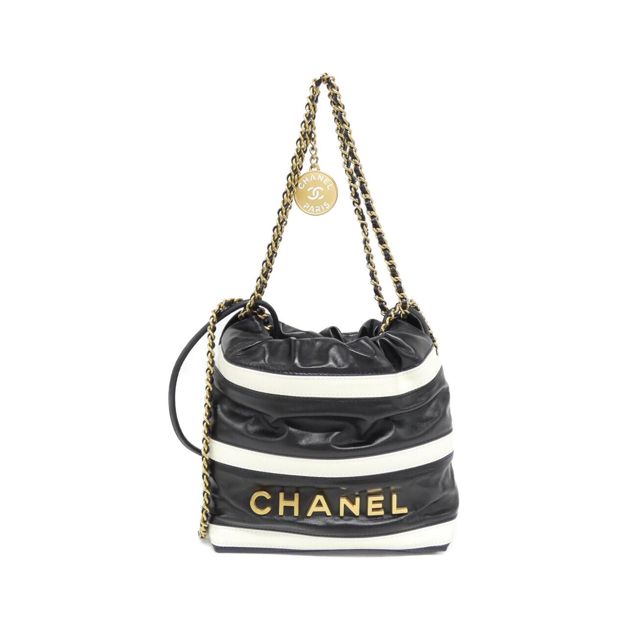 Chanel Chanel 22 Calf Bag