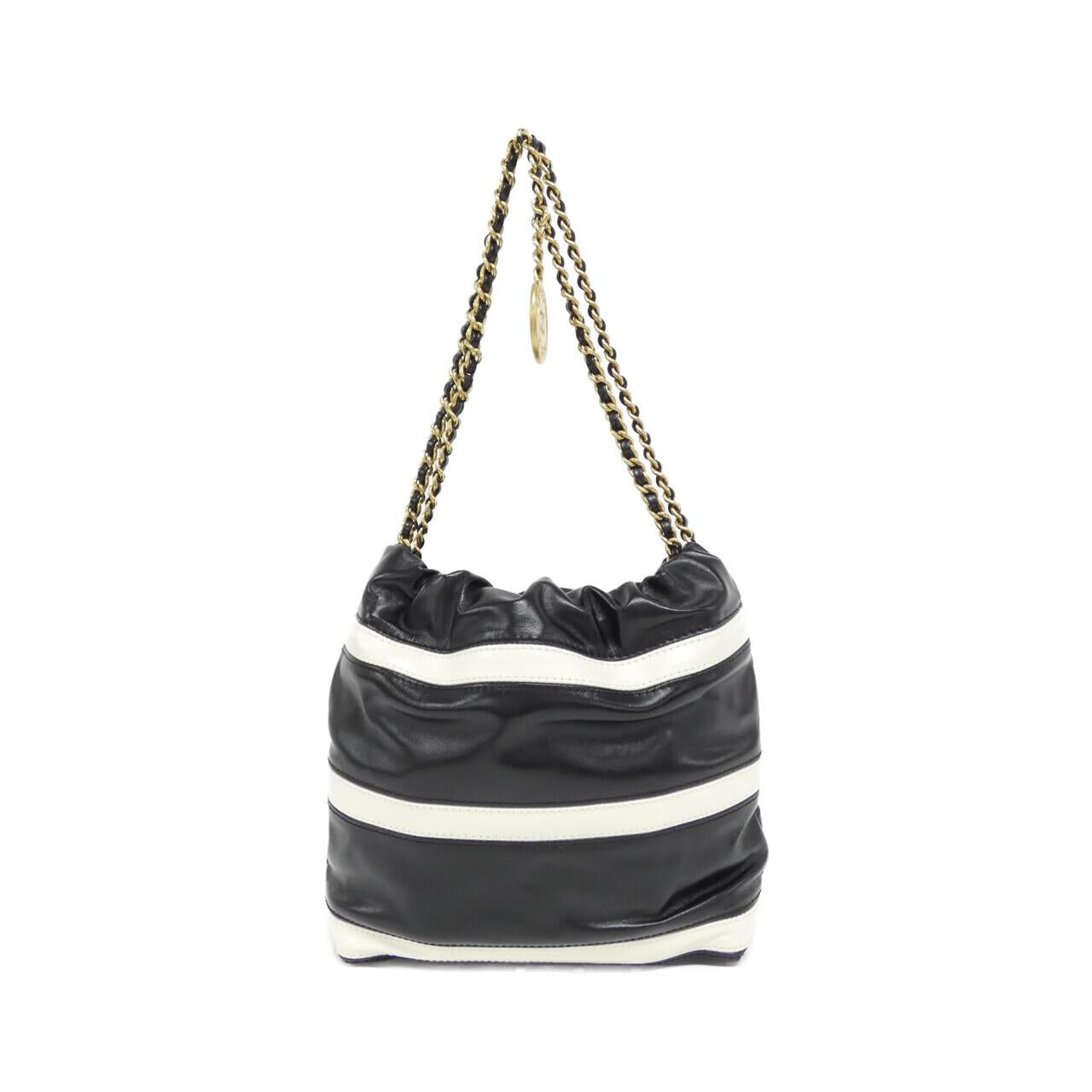 Chanel Chanel 22 Calf Bag