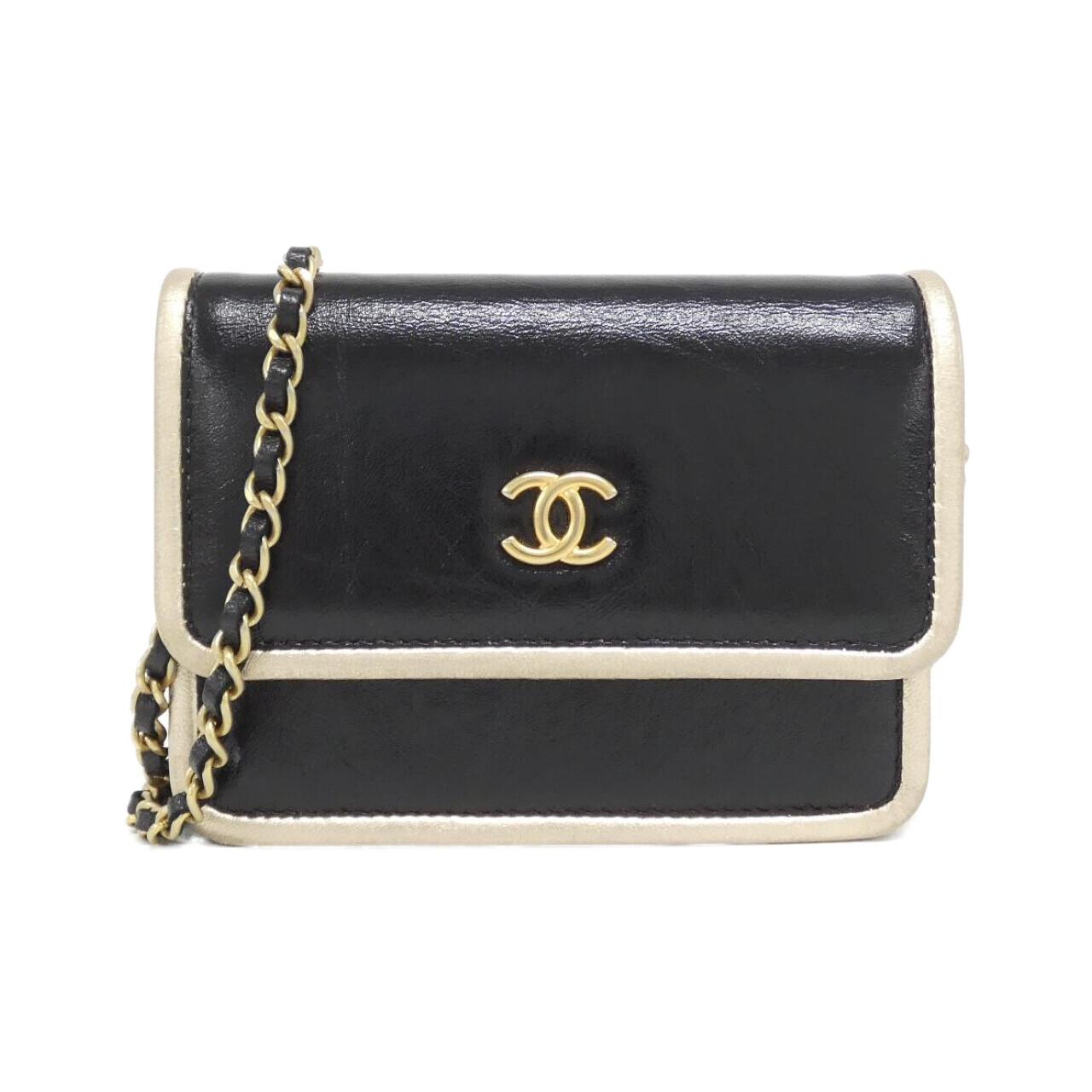 Chanel Lambskin Chain Clutch