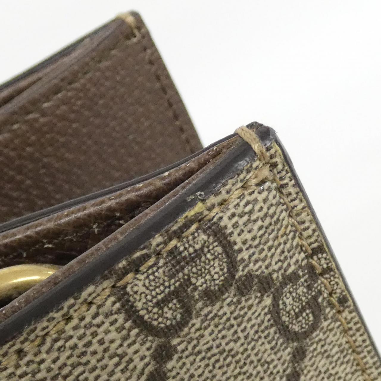 Gucci GG Supreme Canvas Shoulder Bag