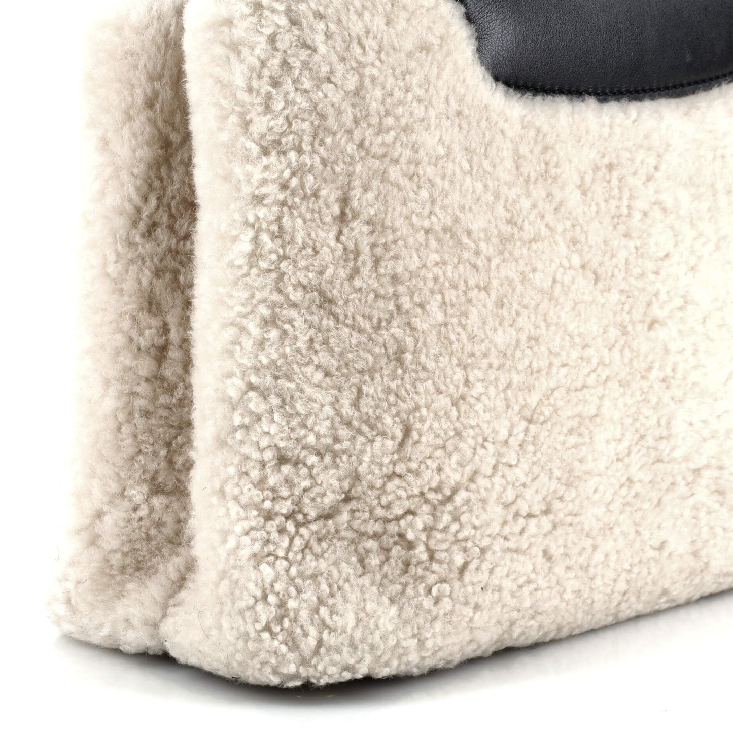 Louis Vuitton Capucines Bag Teddy Fleece MM