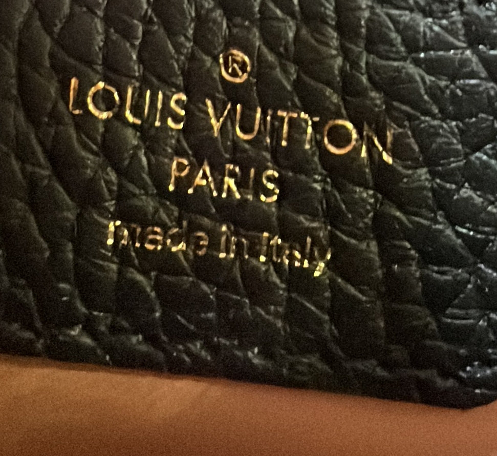 Louis Vuitton Capucines Bag Leather with Strap MM