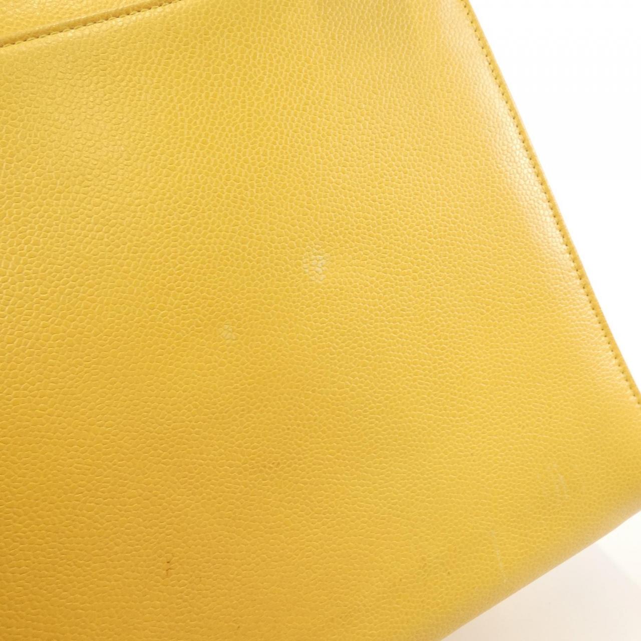 Chanel Caviar Skin Shoulder Bag