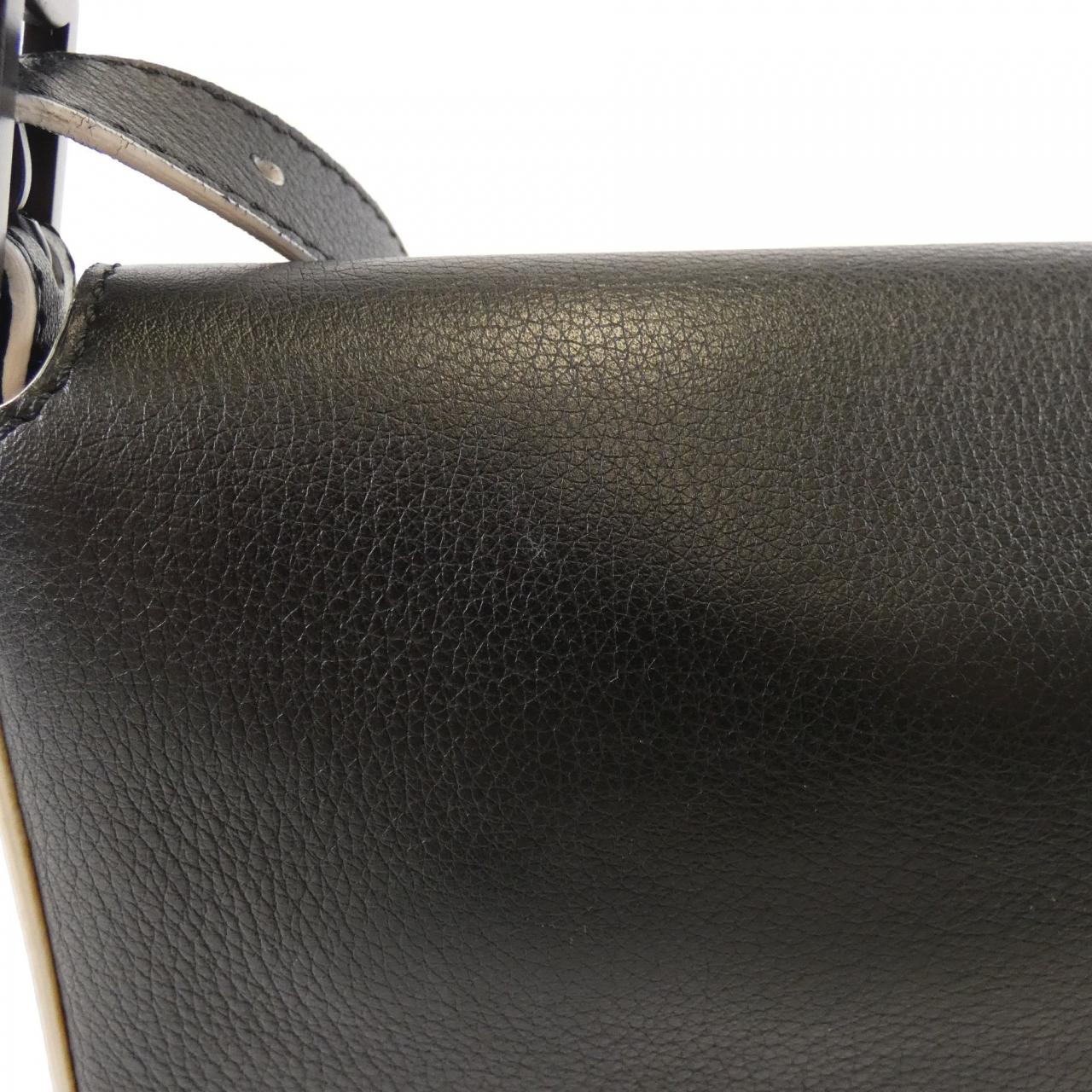 Fendi Baguette Shoulder Bag - Ewore Bags
