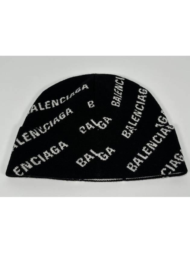 Luxury Balenciaga Trending 2026 Beanie OS