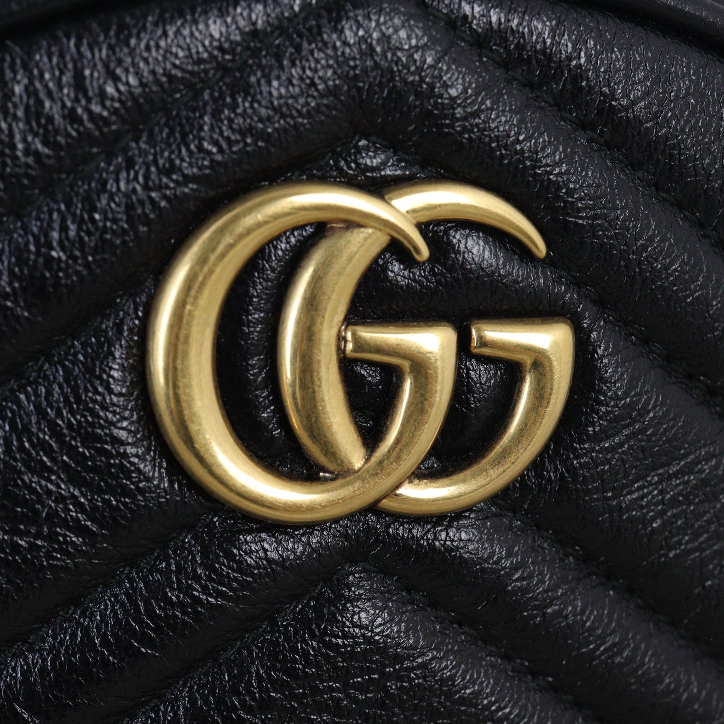Gucci GG Marmont Round Chain Shoulder Bag