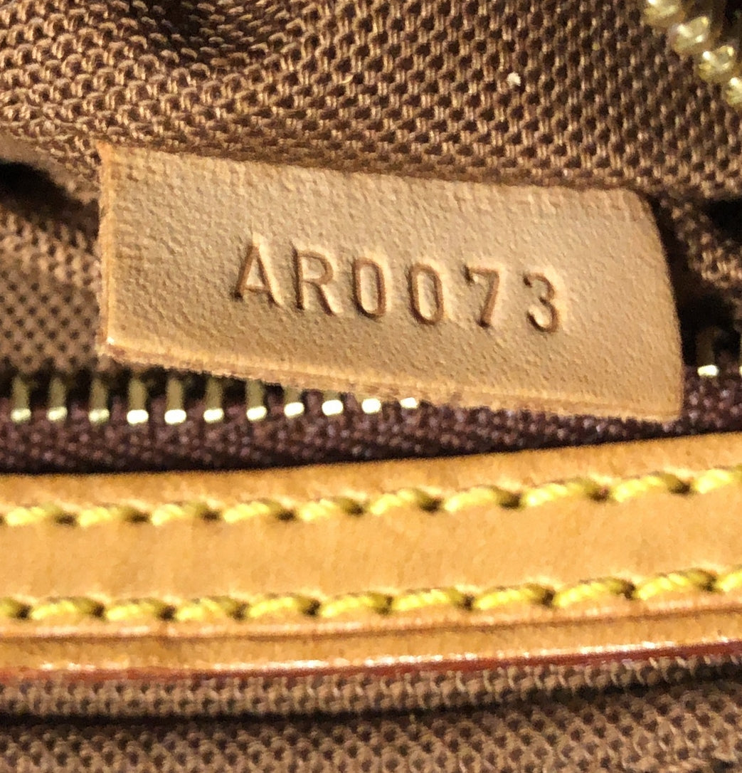 Louis Vuitton Trotteur Handbag Monogram Canvas