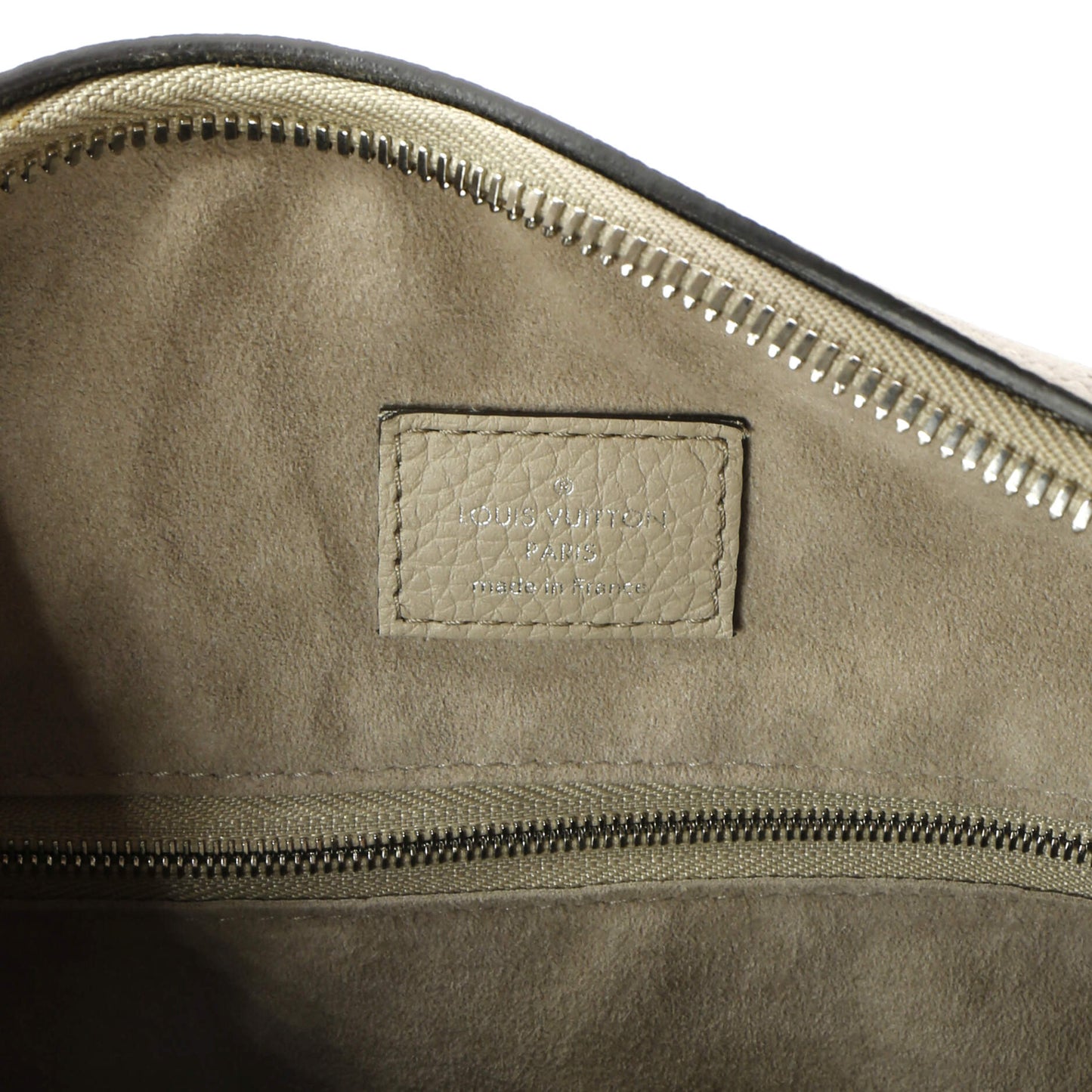 Louis Vuitton Why Knot Shoulder Bag Mahina Leather MM