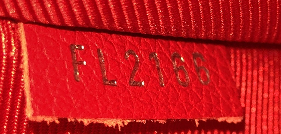 Louis Vuitton Lockme II Handbag Leather