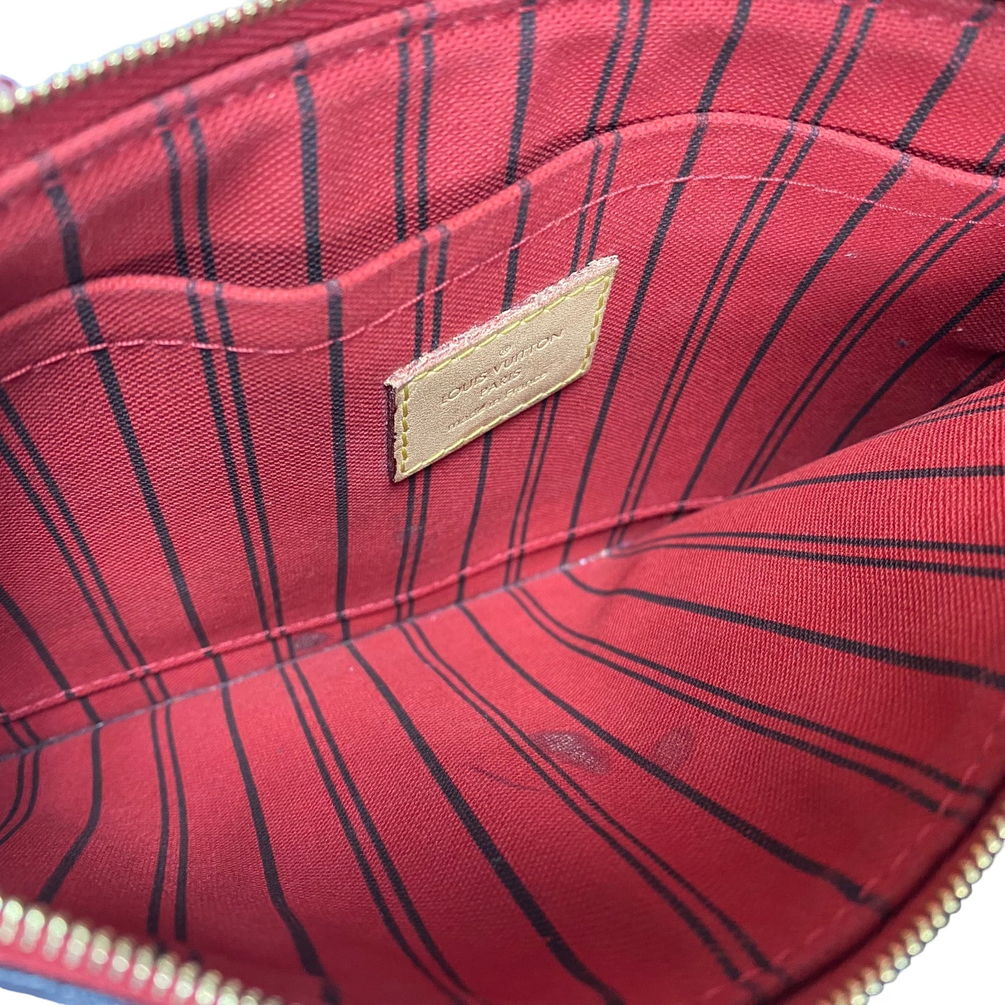 Clutch Luxury Designer By Louis Vuitton Size: Medium
