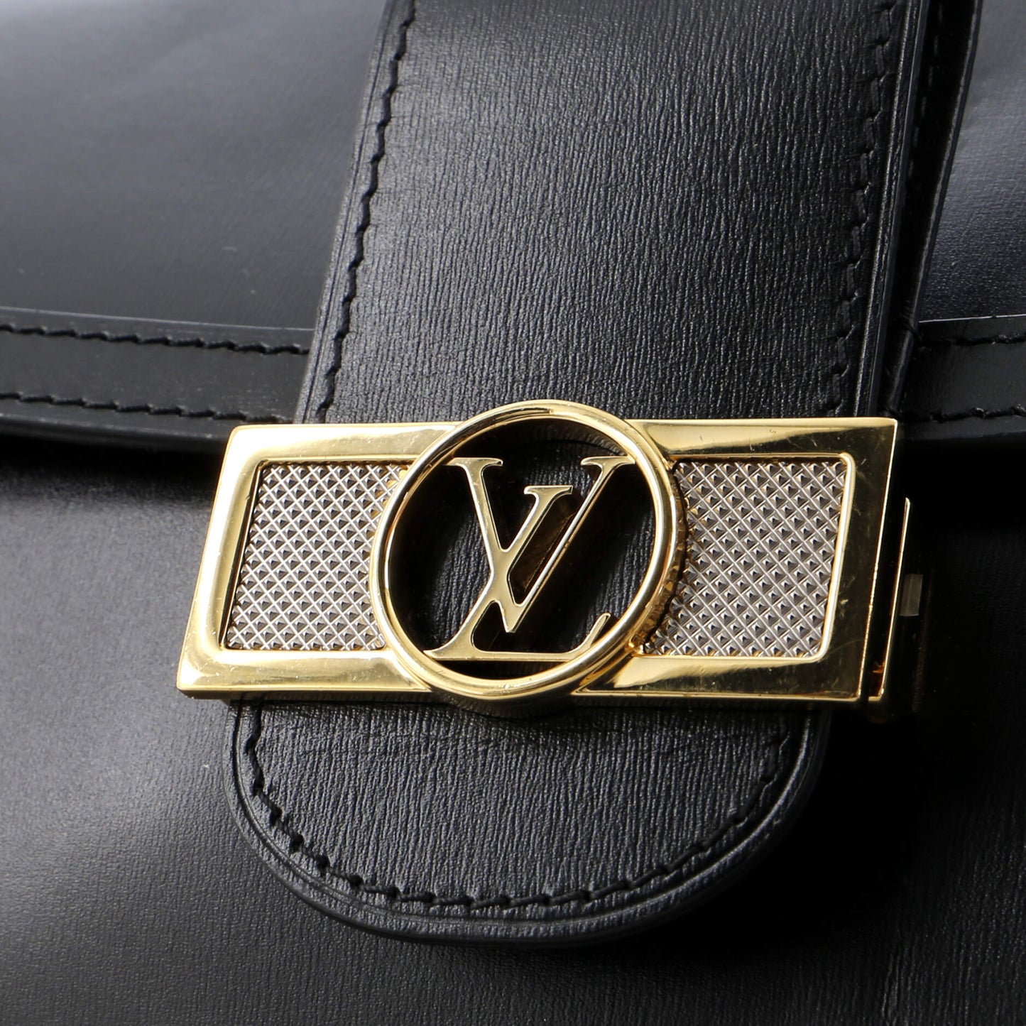 Louis Vuitton Dauphine Shoulder Bag Calfskin MM